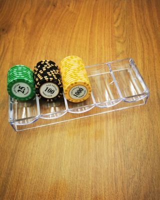 Pro ty, kteří mají ve svých žetonech♠️ rádi pořádek ♣️je tu náš plastový pořadač na 100 žetonů 💶👍tak hurá na to🏁 ° #poker...